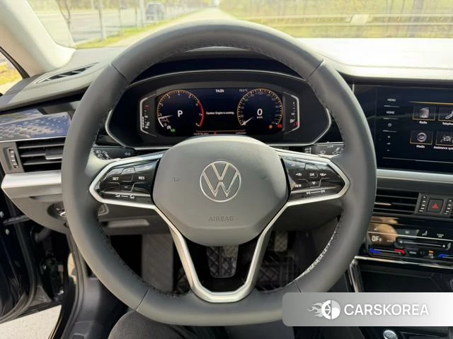 Volkswagen Passat id 4301472 из Китая 14
