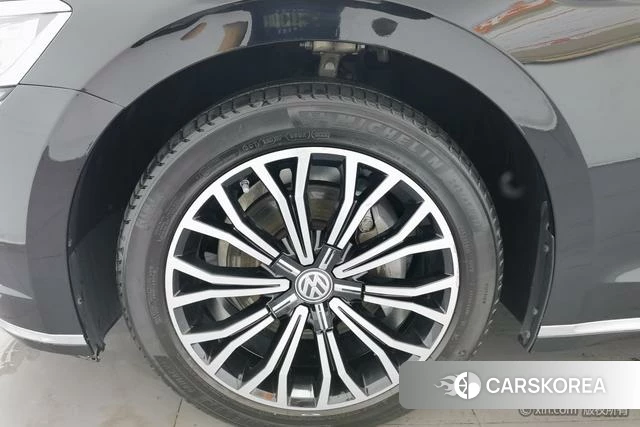 Volkswagen Huiang id 4321125 из Китая 14