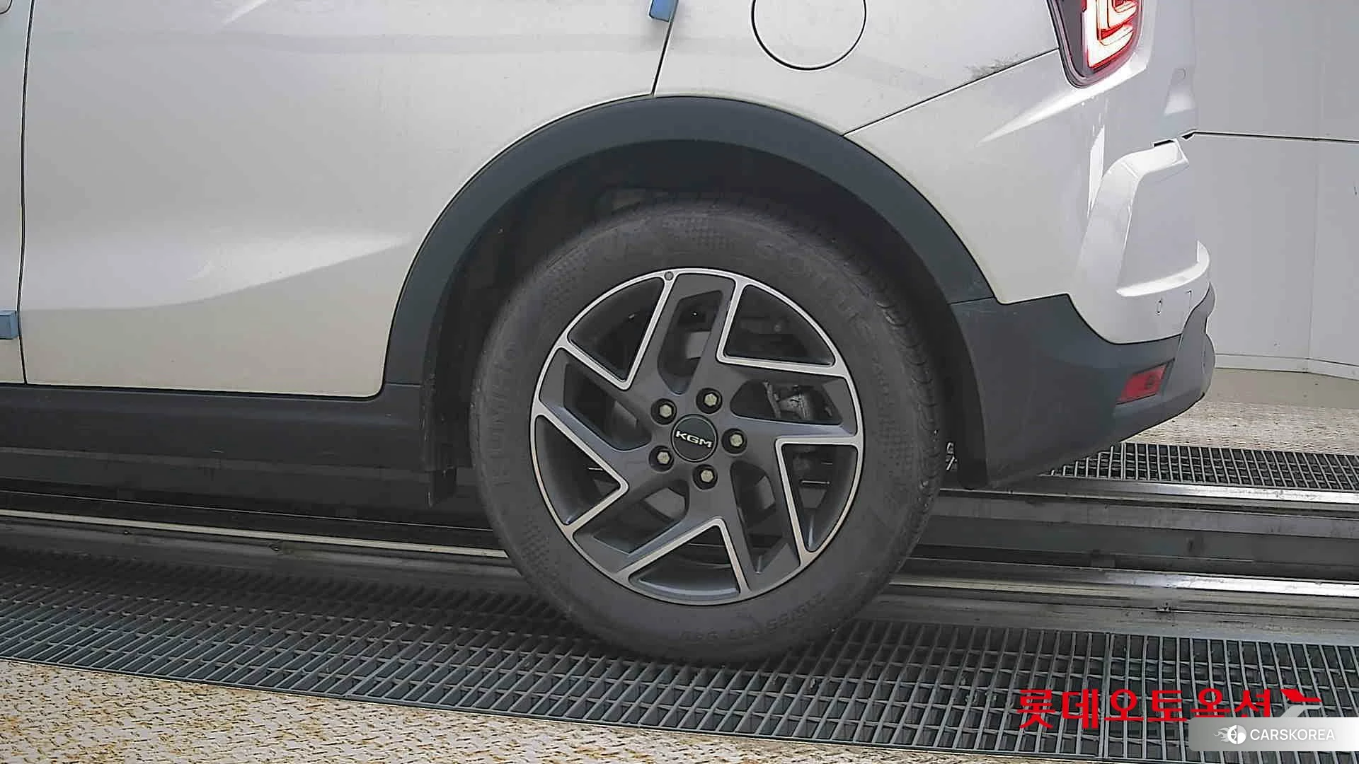 SsangYong Tivoli id 4352441 из Кореи 14