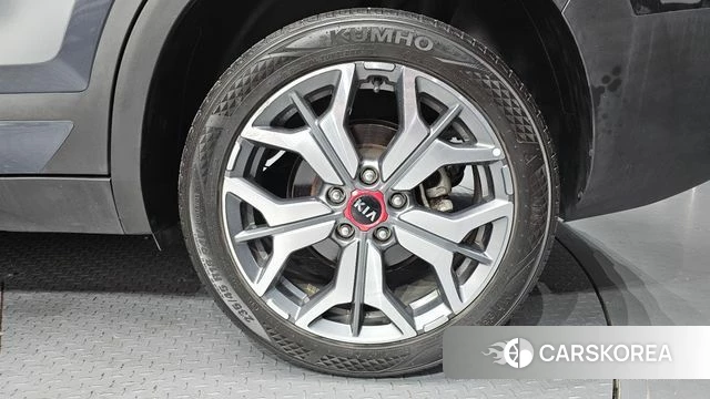 Kia Seltos id 4501480 из Кореи 14