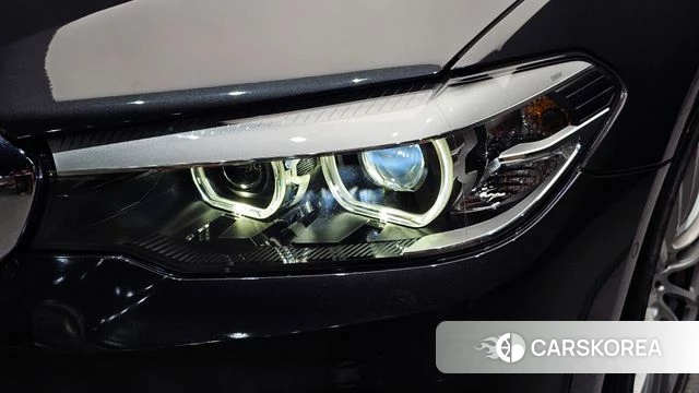 BMW 5 Series (G30) id 4471112 из Кореи 14