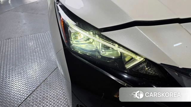 Nissan Leaf (ZE1) id 4285271 из Кореи 14