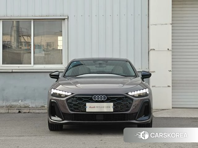Audi A5L id 3895859 из Китая 14