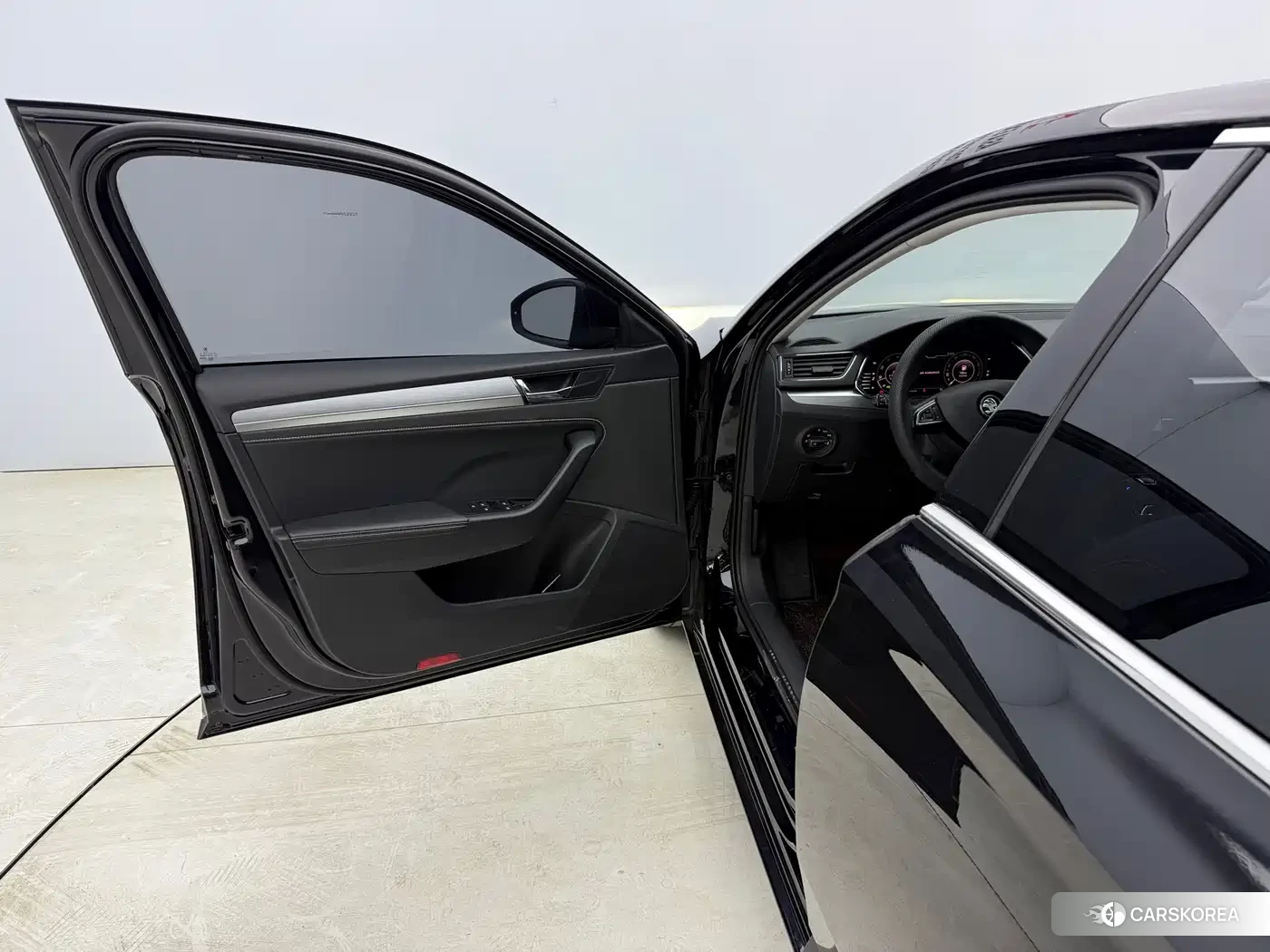 Skoda Superb id 4601760 из Китая 14