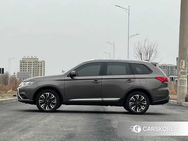 Mitsubishi  Outlander id 4207261 из Китая 14