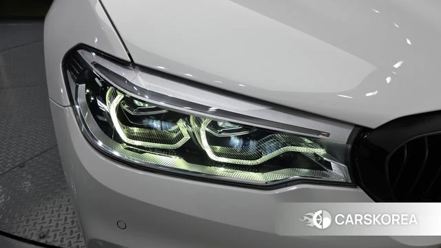 BMW 5 Series (G30) id 4294929 из Кореи 14