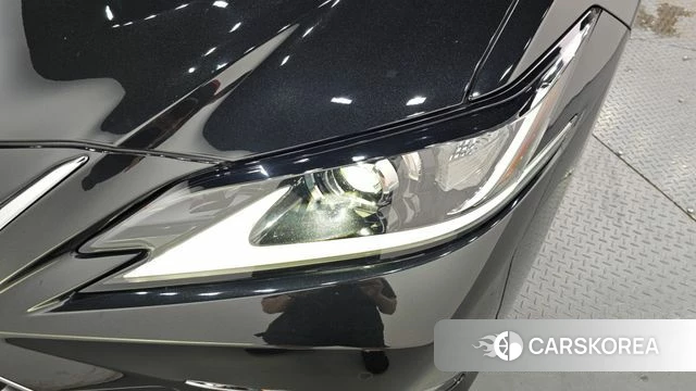 Lexus ES300h 7th generation id 4692151 из Кореи 14