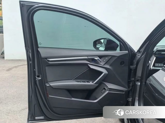 Audi A3 id 3969081 из Китая 14