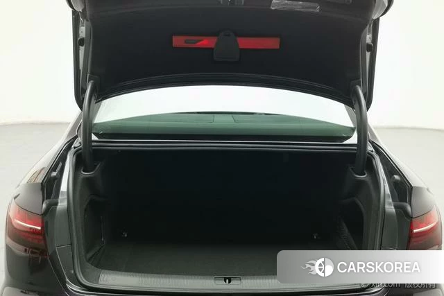 Audi A4L id 4321232 из Китая 14