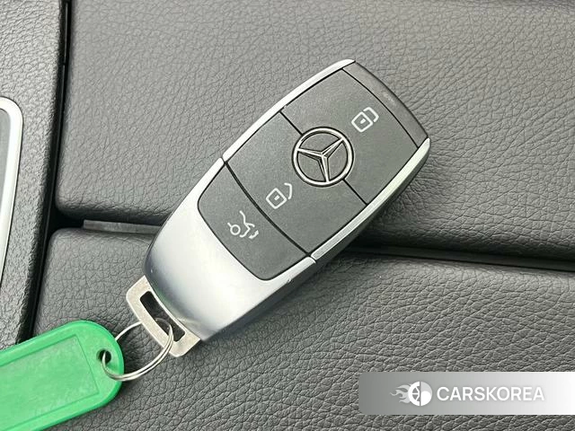 Mercedes-Benz GLA id 3968873 из Китая 14