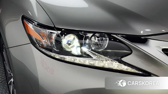 Lexus New ES300h id 4520890 из Кореи 14