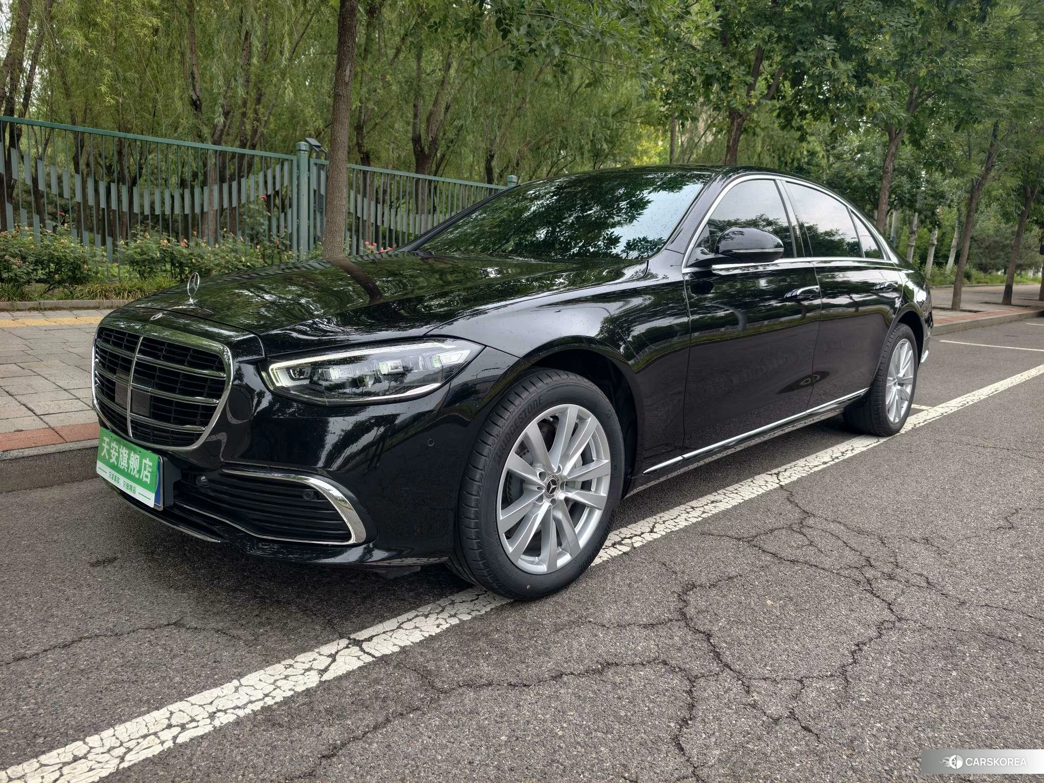 Mercedes-Benz S-class id 4487412 из Китая 14