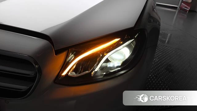 Mercedes-Benz E-Class W213 id 4582131 из Кореи 14