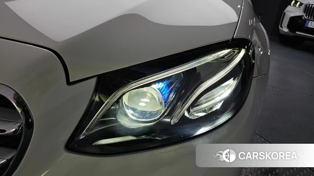 Mercedes-Benz E-Class W213 id 4605332 из Кореи 14