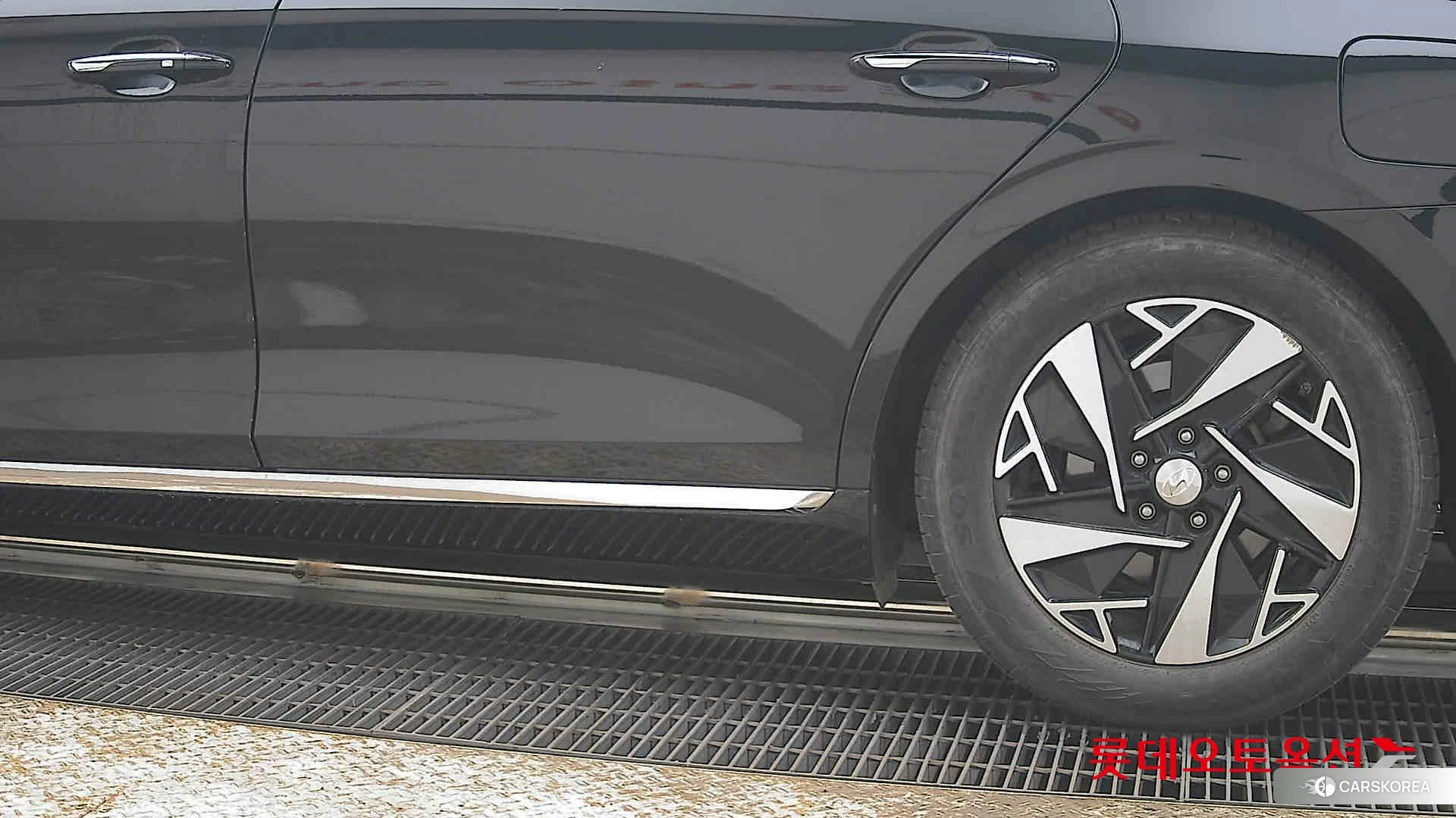 Hyundai Grandeur Hybrid id 3875810 из Кореи 14