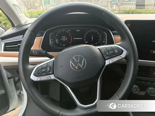Volkswagen Bora id 4272177 из Китая 14