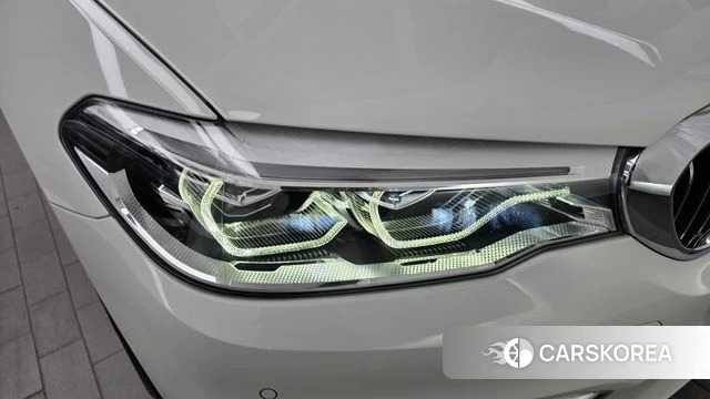 BMW 5 Series (G30) id 4633041 из Кореи 14