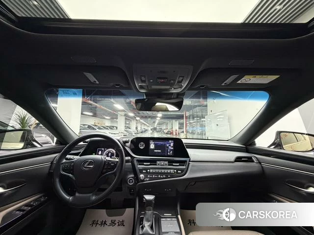 Lexus ES id 4272574 из Китая 14
