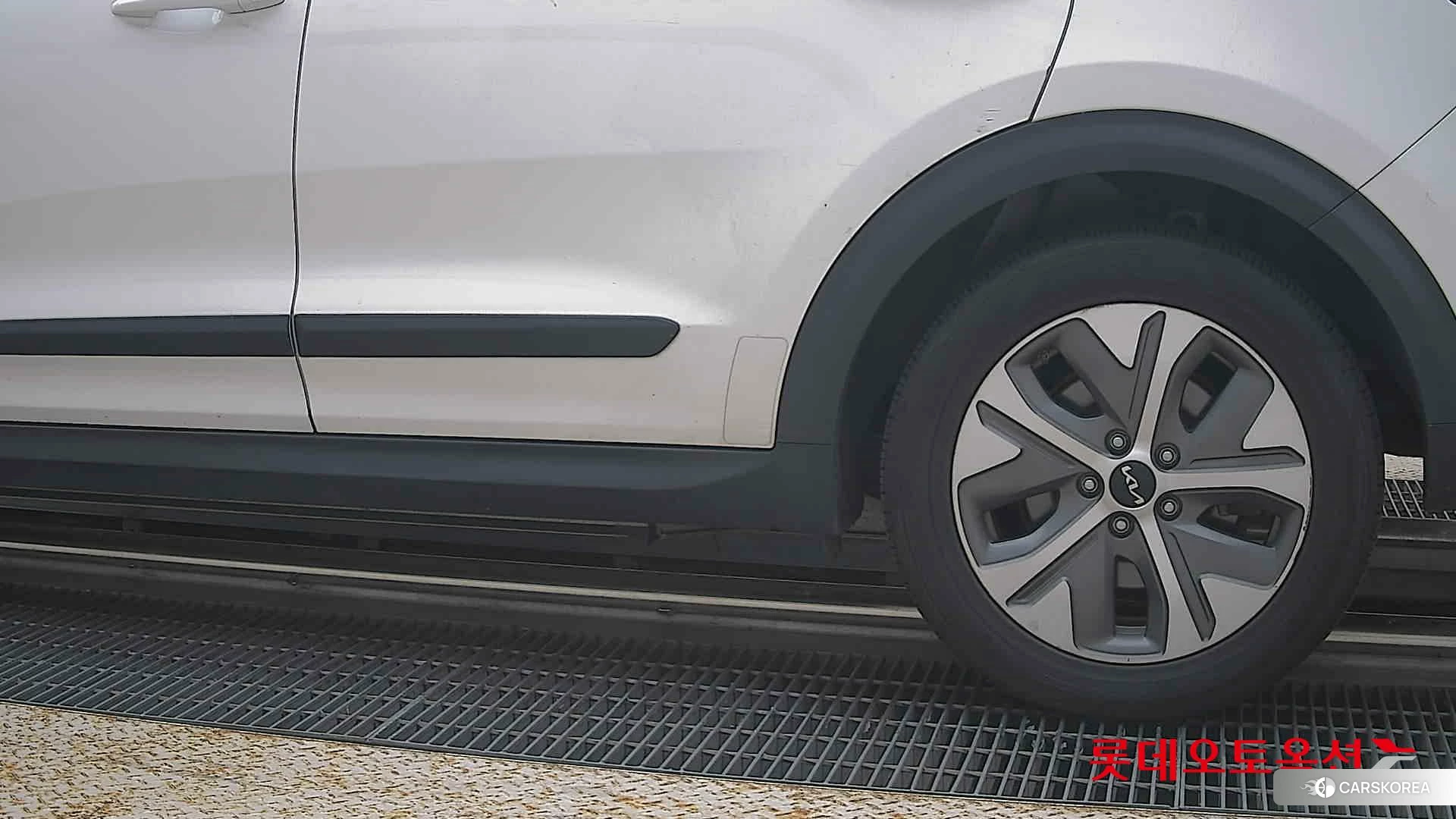 Kia Niro Plus id 4902363 из Кореи 14