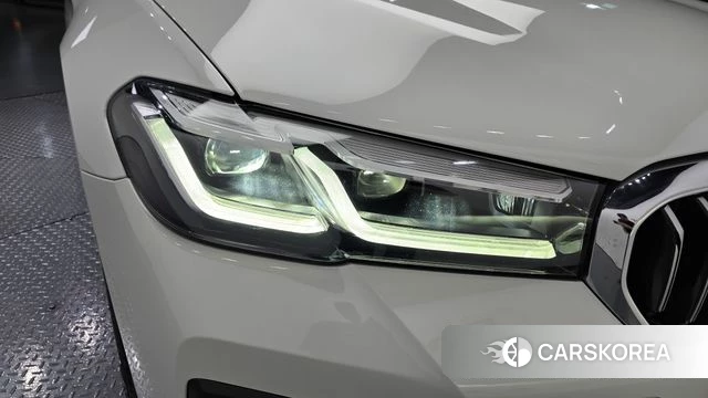 BMW 5 Series (G30) id 4223155 из Кореи 14