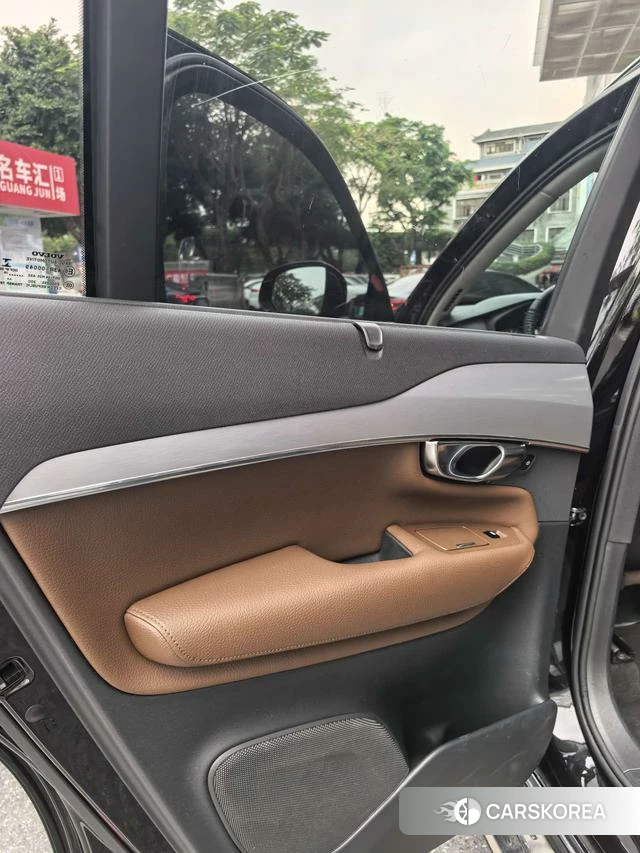 Volvo XC90 id 4214133 из Китая 14