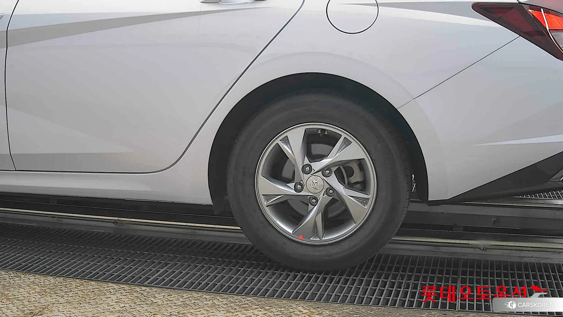 Hyundai Avante id 3888338 из Кореи 14