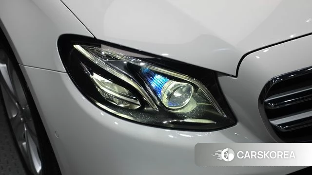 Mercedes-Benz E-Class W213 id 4605440 из Кореи 14