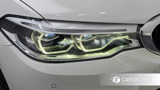 BMW 5 Series (G30) id 4918875 из Кореи 14