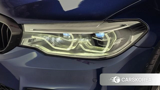 BMW 5 Series (G30) id 4447168 из Кореи 14