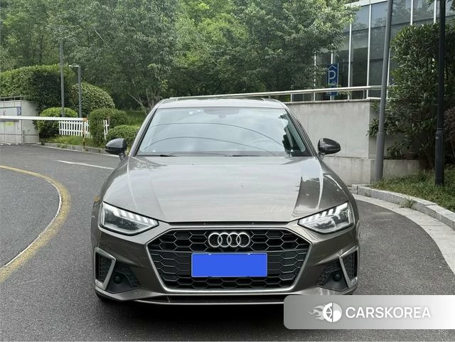 Audi A4L id 4333651 из Китая 14