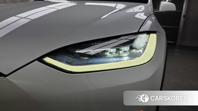 Tesla Model X id 4581731 из Кореи 14