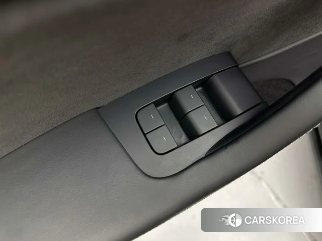 Tesla Model Y id 3856359 из Китая 14