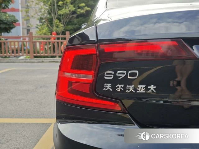 Volvo S90 id 4254407 из Китая 14