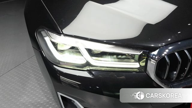 BMW 5 Series (G30) id 4395544 из Кореи 14