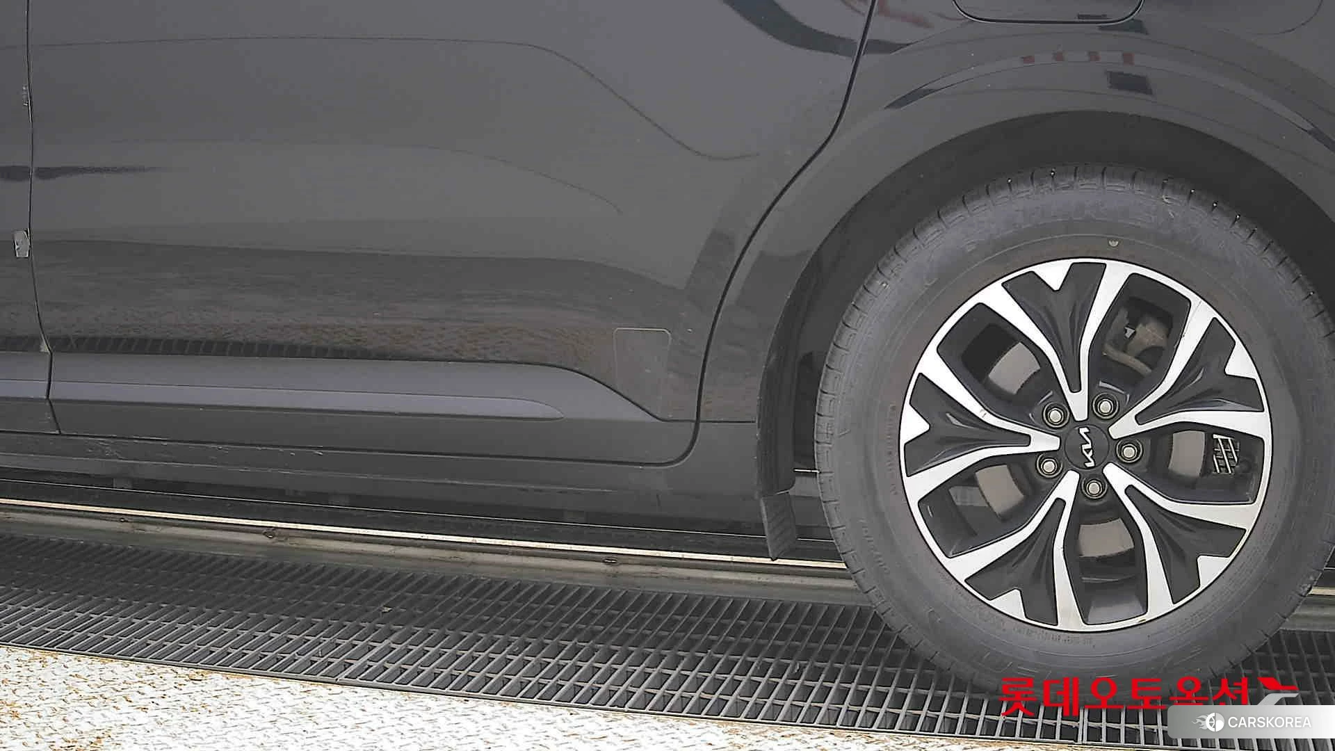 Kia Carnival id 4347364 из Кореи 14