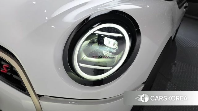 Mini Cooper S 4th Generation id 4279769 из Кореи 14