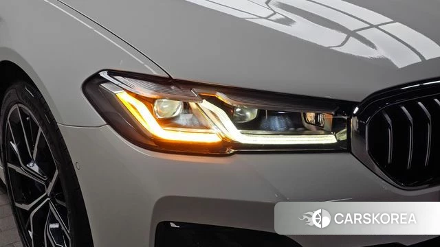 BMW 5 Series (G30) id 4881343 из Кореи 14