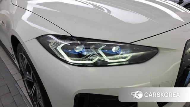 BMW i4 id 4687687 из Кореи 14