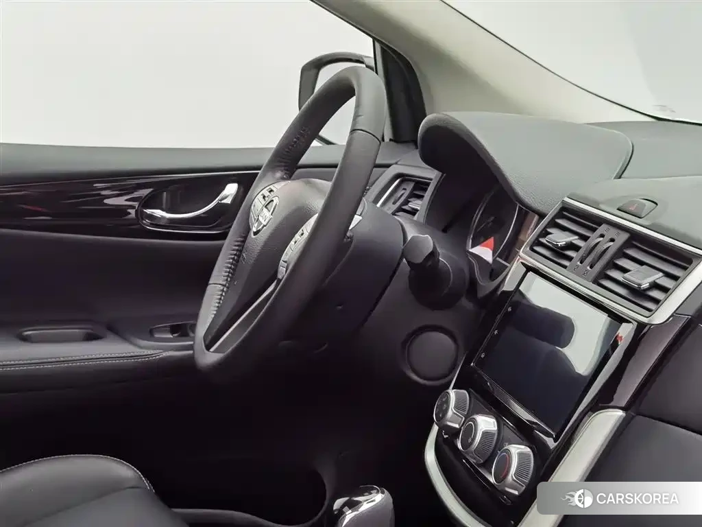 Nissan Tiida id 4565402 из Китая 14