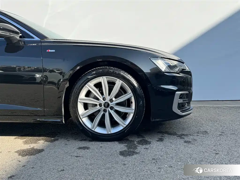 Audi A6L id 4515321 из Китая 14