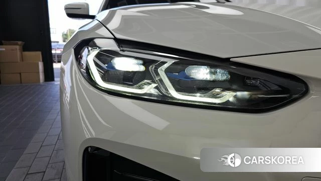 BMW i4 id 4749542 из Кореи 14