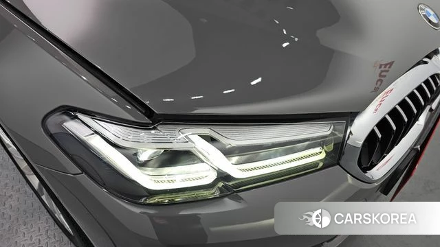 BMW 5 Series (G30) id 4282356 из Кореи 14