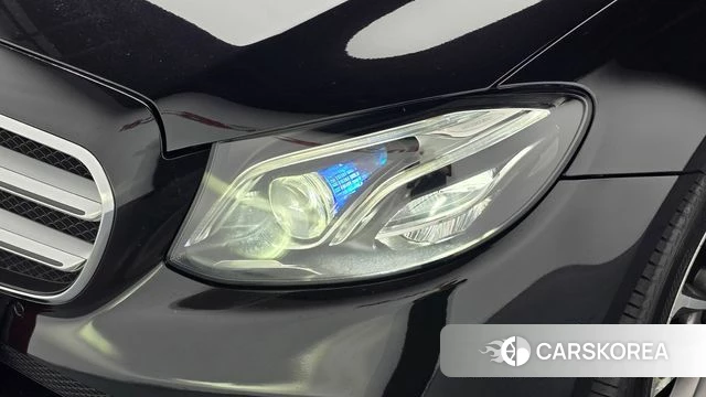 Mercedes-Benz E-Class W213 id 4658306 из Кореи 14