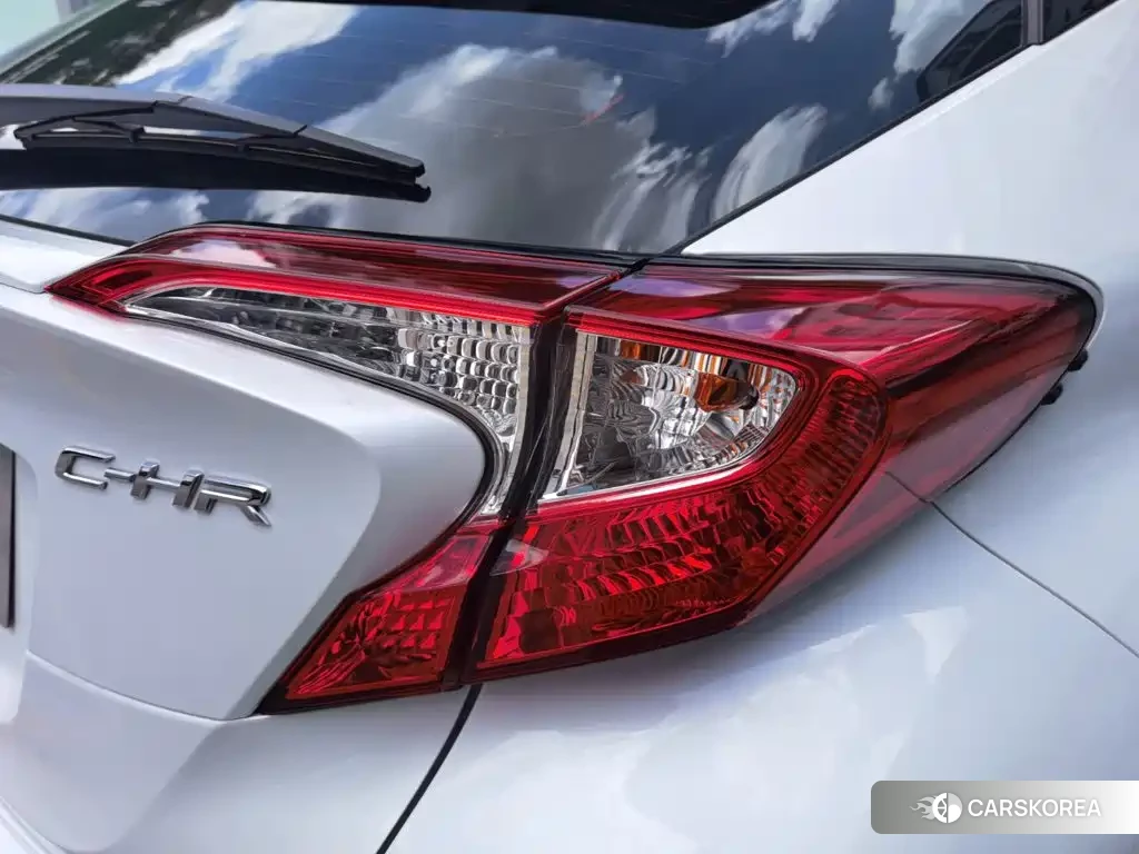 Toyota C-HR id 4654490 из Китая 14