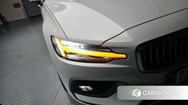 Volvo S60 3rd generation id 4337023 из Кореи 14