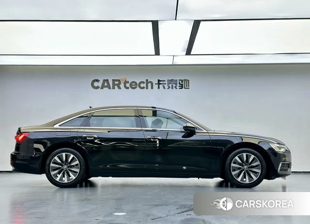 Audi A6L id 4301557 из Китая 14