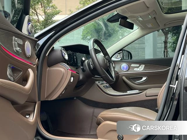 Mercedes-Benz E-class id 3907858 из Китая 14