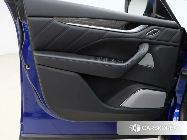 Maserati Levante id 4240284 из Китая 14