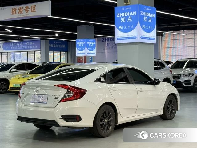 Honda Civic id 4240570 из Китая 14