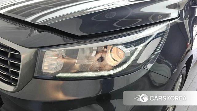 Kia The New Carnival id 4430236 из Кореи 14